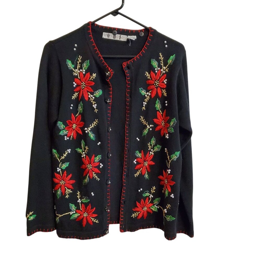 Beautiful‎ Embroidered Poinsettia Pearl Christmas Sweater Small